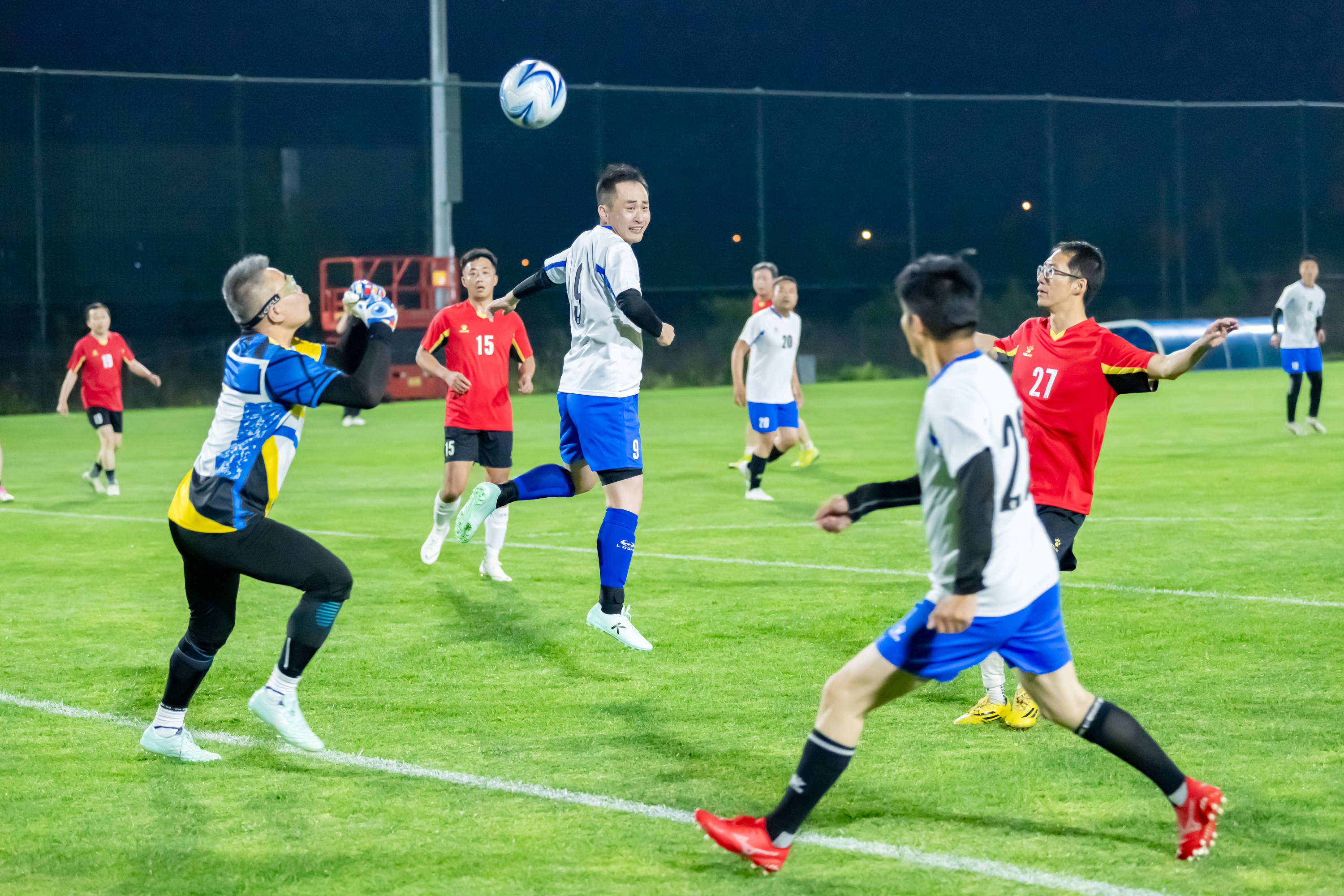 还是防守端 还是防守端