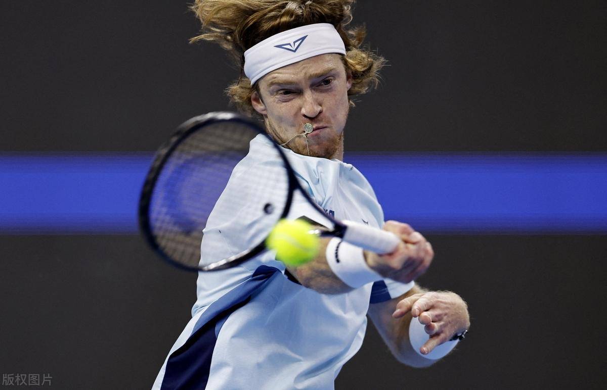 则强调了从 则强调了从